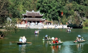 Perfume pagoda 1 day trip
